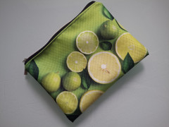 Mini kapsička 2v1: Organizér na drobnosti i obal na nákupní tašku