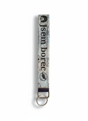 Desingová klíčenka z koženky - jsem borec