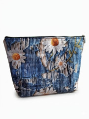 Velká nepromokavá kosmetická taška „Denimové kopretiny“ – vintage denim styl